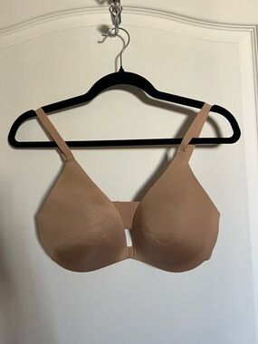 SKIMS Seamless Nude wireless push up Bra - Smooth Support